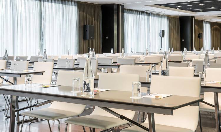 Sala Conselho Hotel Ilunion Atrium Madrid Sala Conselho Hotel Ilunion Atrium Madrid